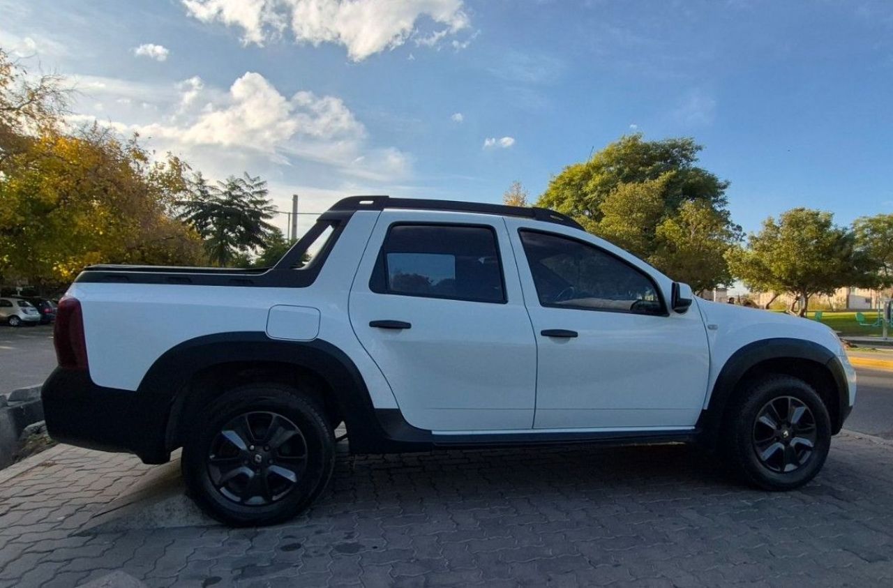Renault Duster Oroch Usada en Mendoza, deRuedas