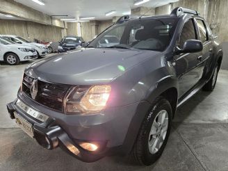 Renault Duster Oroch Usada en Córdoba Financiado