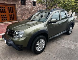 Renault Duster Oroch Usada en Córdoba Financiado