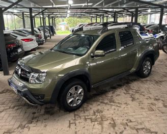 Renault Duster Oroch Usada en Córdoba Financiado