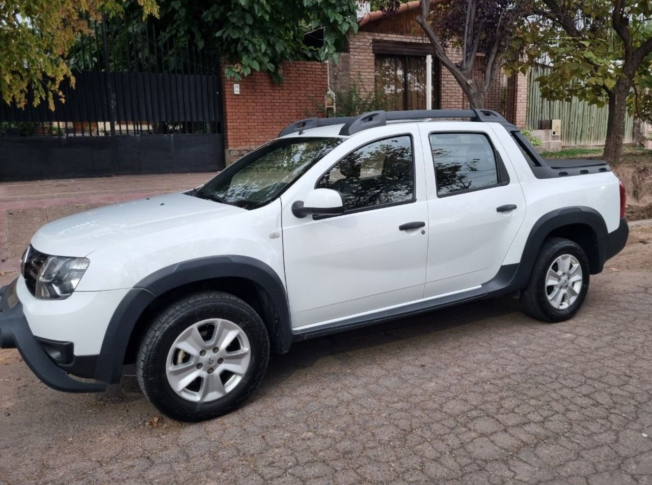 Renault Duster Oroch Usada en Mendoza, deRuedas