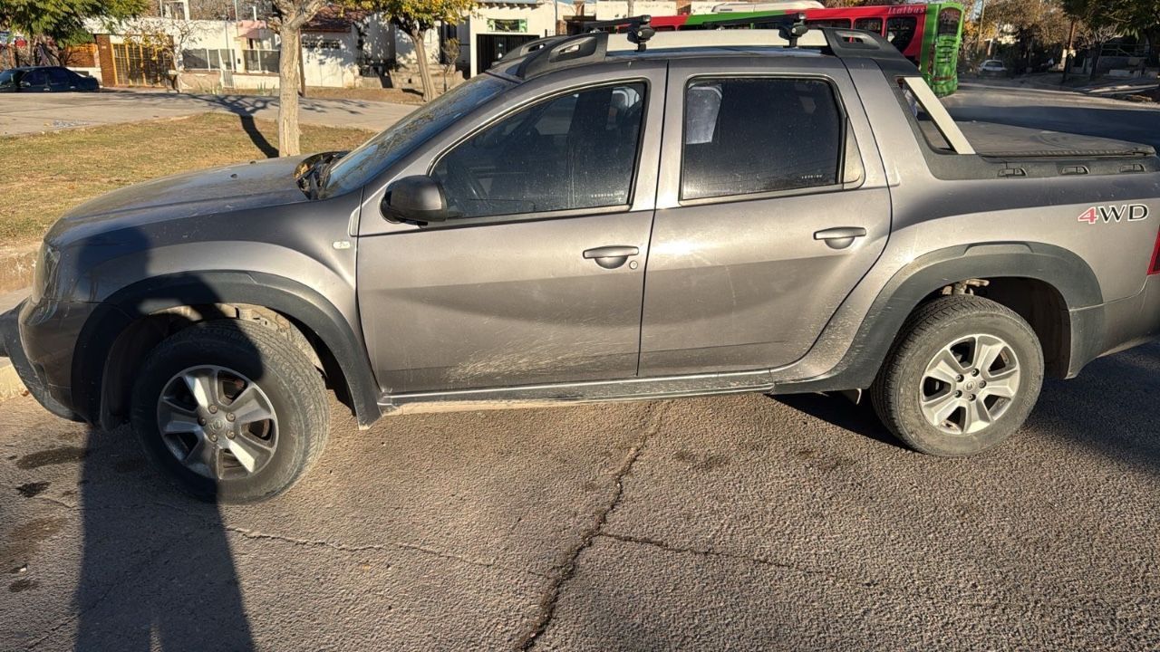 Renault Duster Oroch Usada en Mendoza, deRuedas