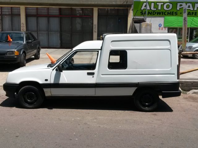 Renault Express Usada en Mendoza, deRuedas