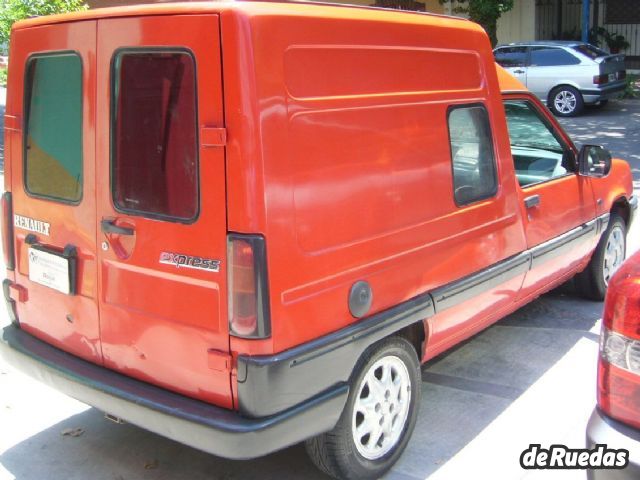 Renault Express Usada en Mendoza, deRuedas