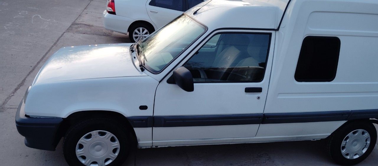 Renault Express Usada en Mendoza, deRuedas