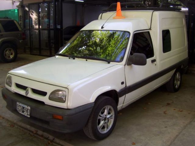 Renault Express Usada en Mendoza, deRuedas
