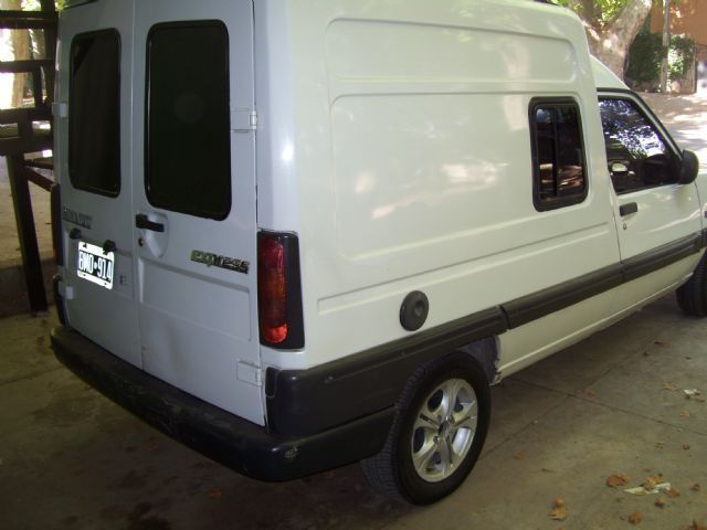 Renault Express Usada en Mendoza, deRuedas