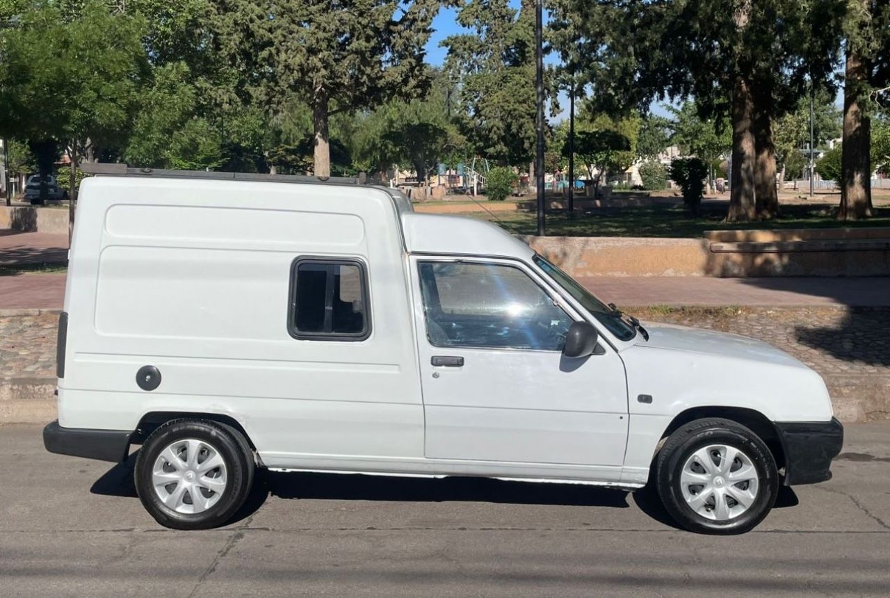 Renault Express Usada en Mendoza, deRuedas