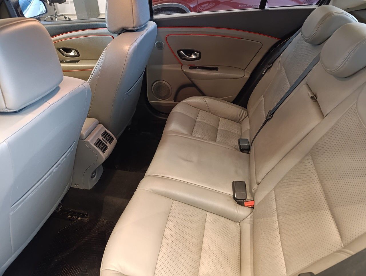 Renault Fluence Usado Financiado en Córdoba, deRuedas