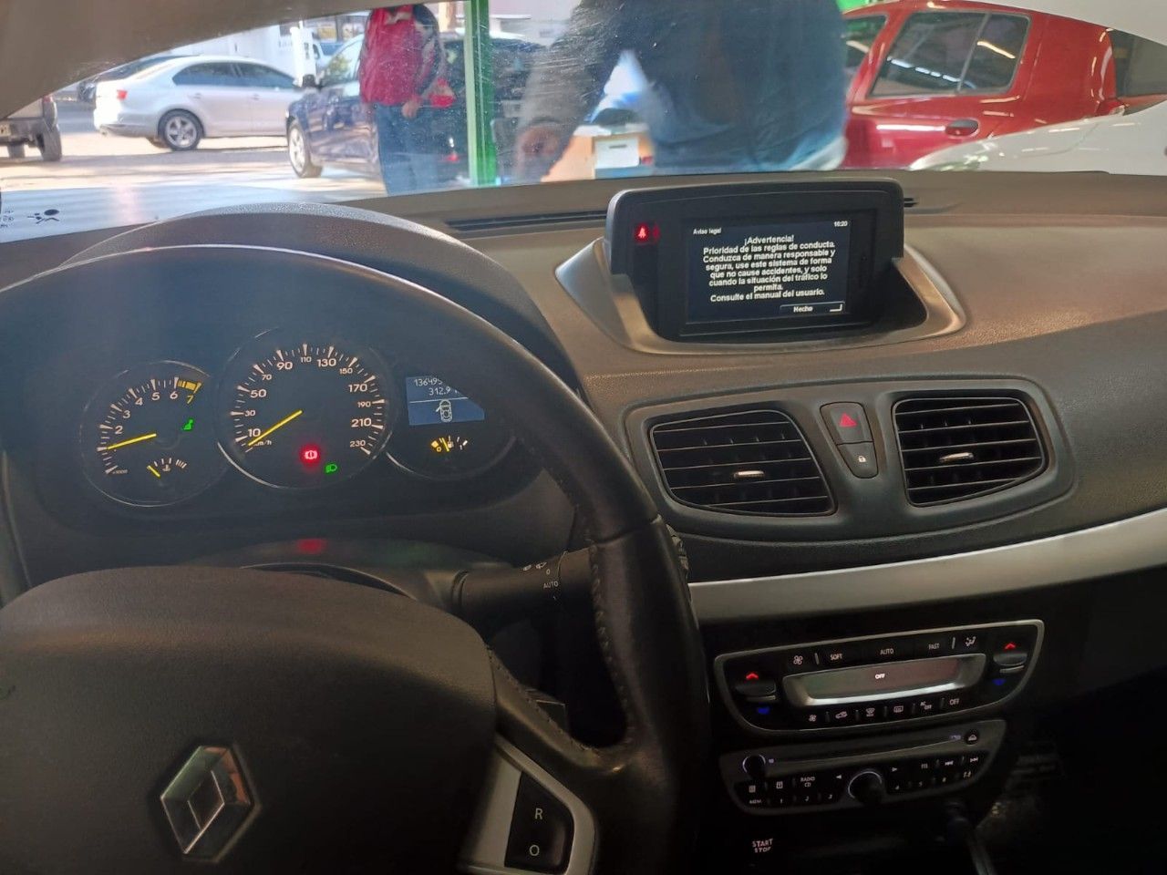 Renault Fluence Usado Financiado en Córdoba, deRuedas