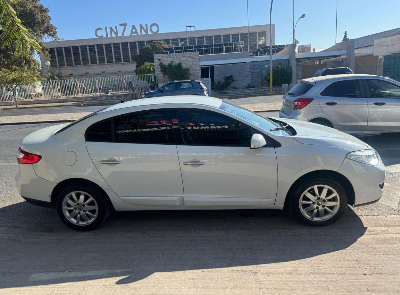 Renault Fluence Usado Financiado en San Juan, deRuedas