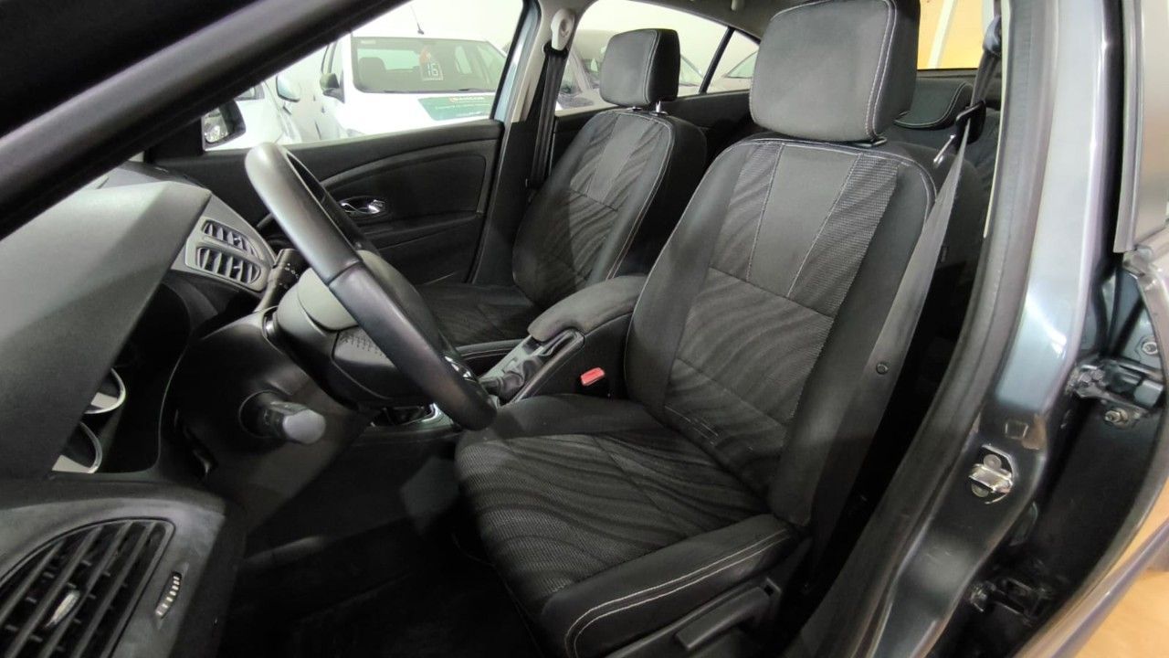 Renault Fluence Usado Financiado en Córdoba, deRuedas