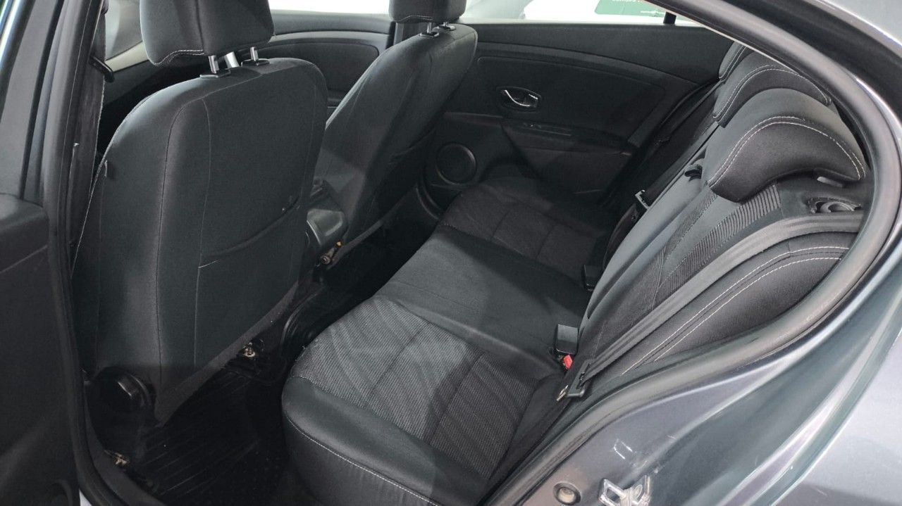 Renault Fluence Usado Financiado en Córdoba, deRuedas