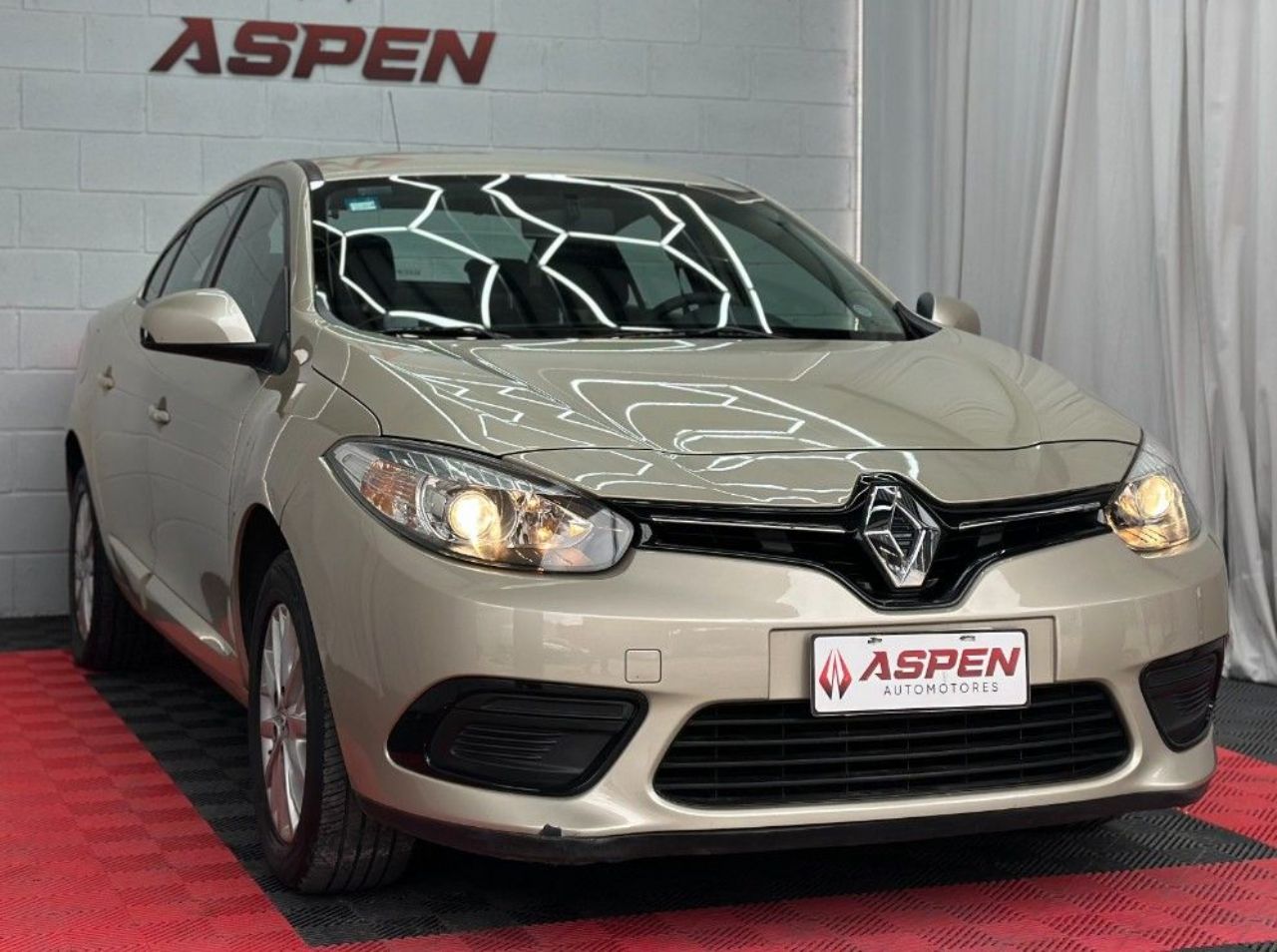 Renault Fluence Usado Financiado en Córdoba, deRuedas