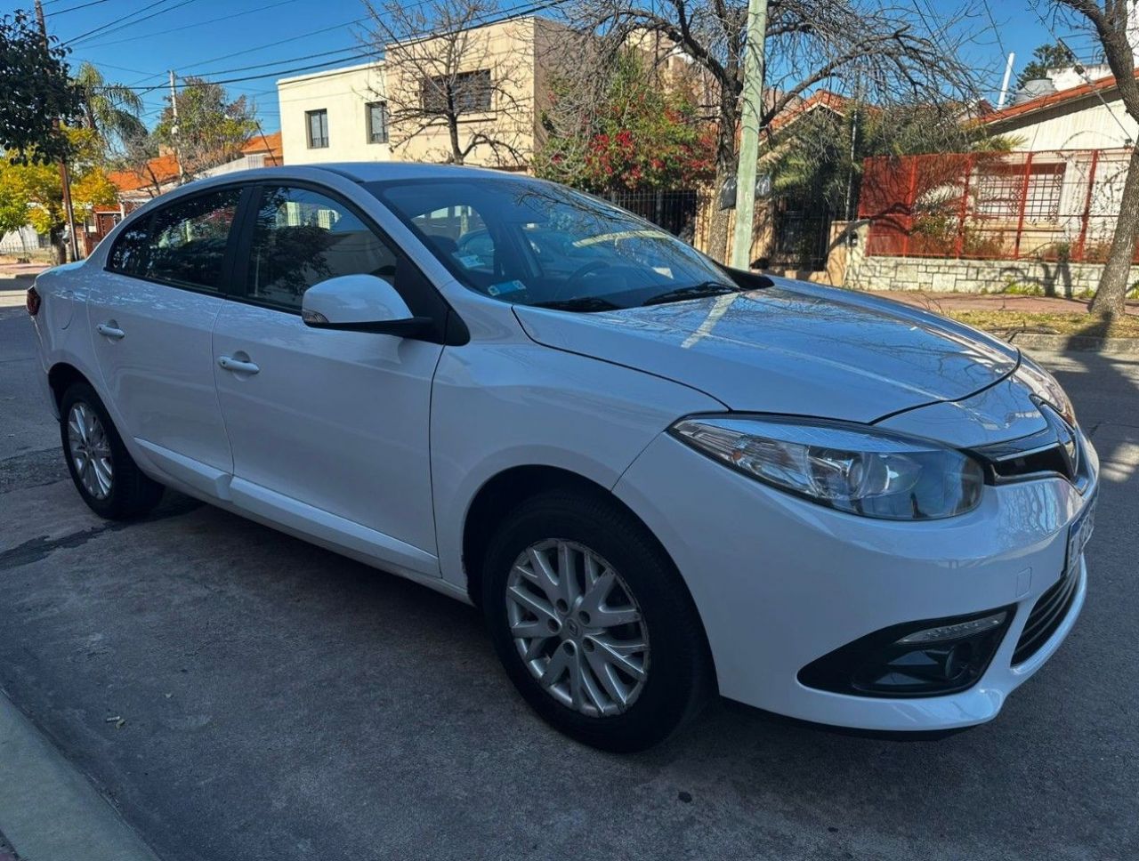 Renault Fluence Usado Financiado en Córdoba, deRuedas