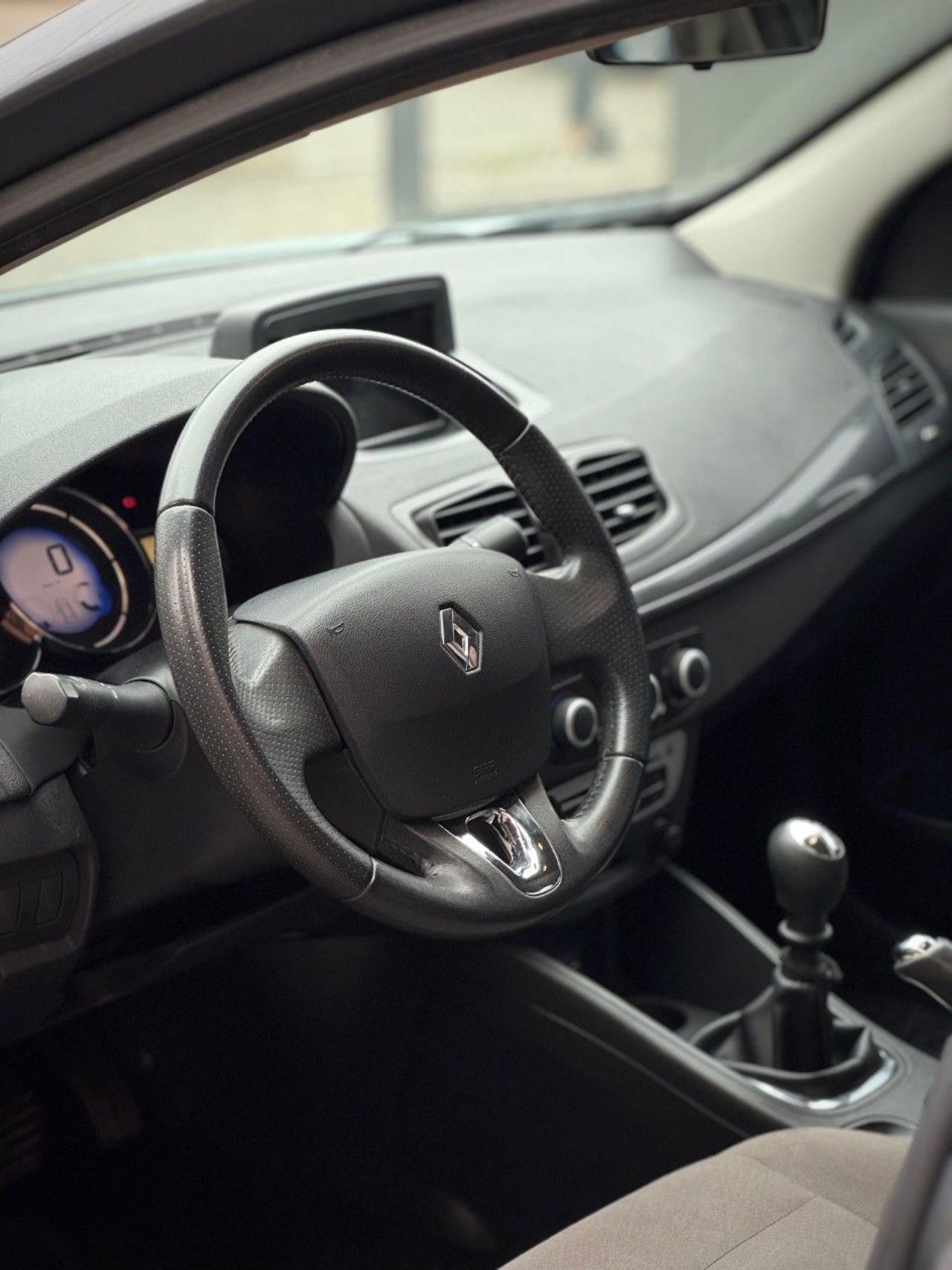 Renault Fluence Usado Financiado en Córdoba, deRuedas