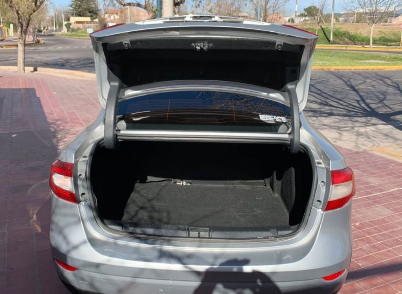 Renault Fluence Usado Financiado en Mendoza, deRuedas