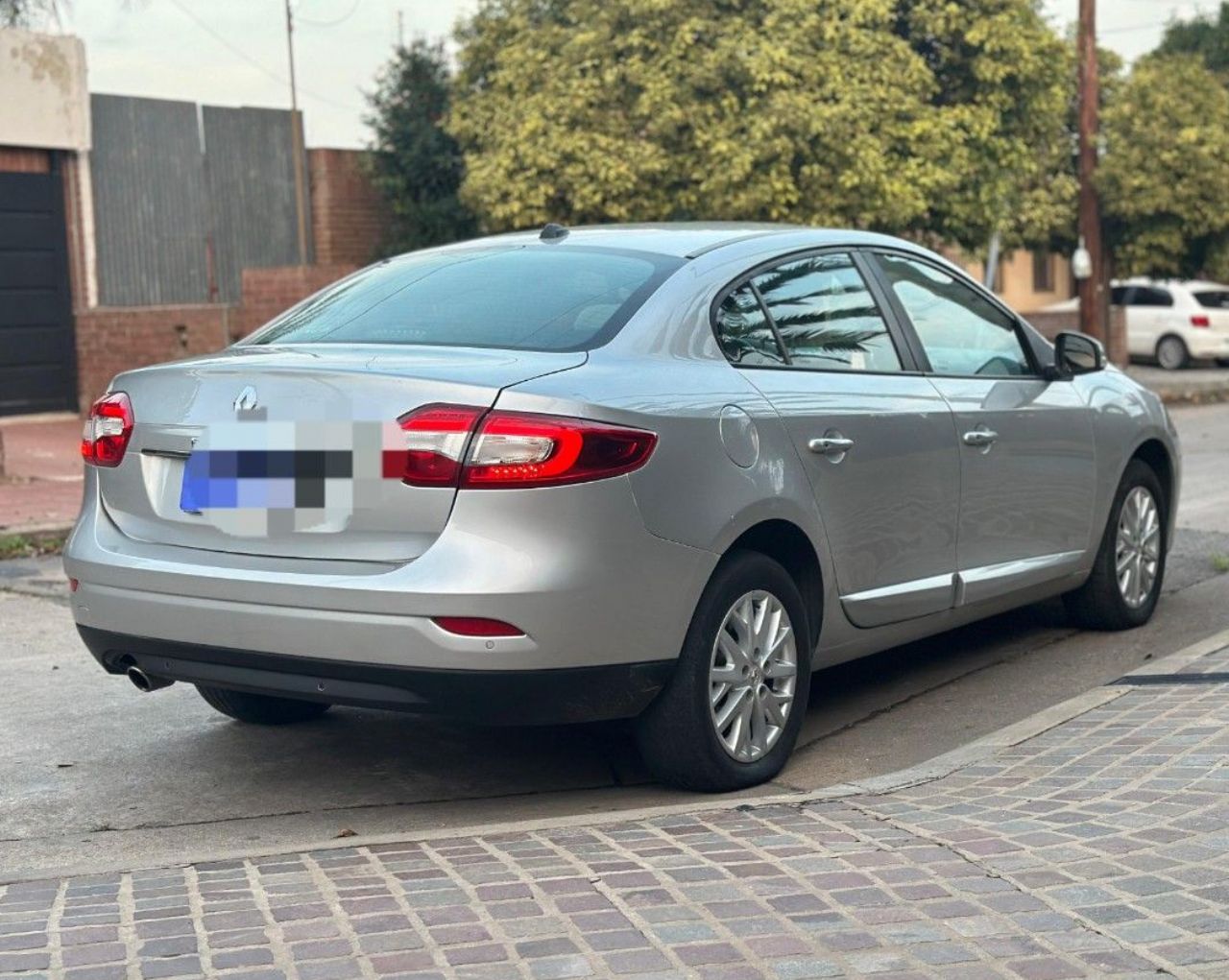 Renault Fluence Usado Financiado en Córdoba, deRuedas