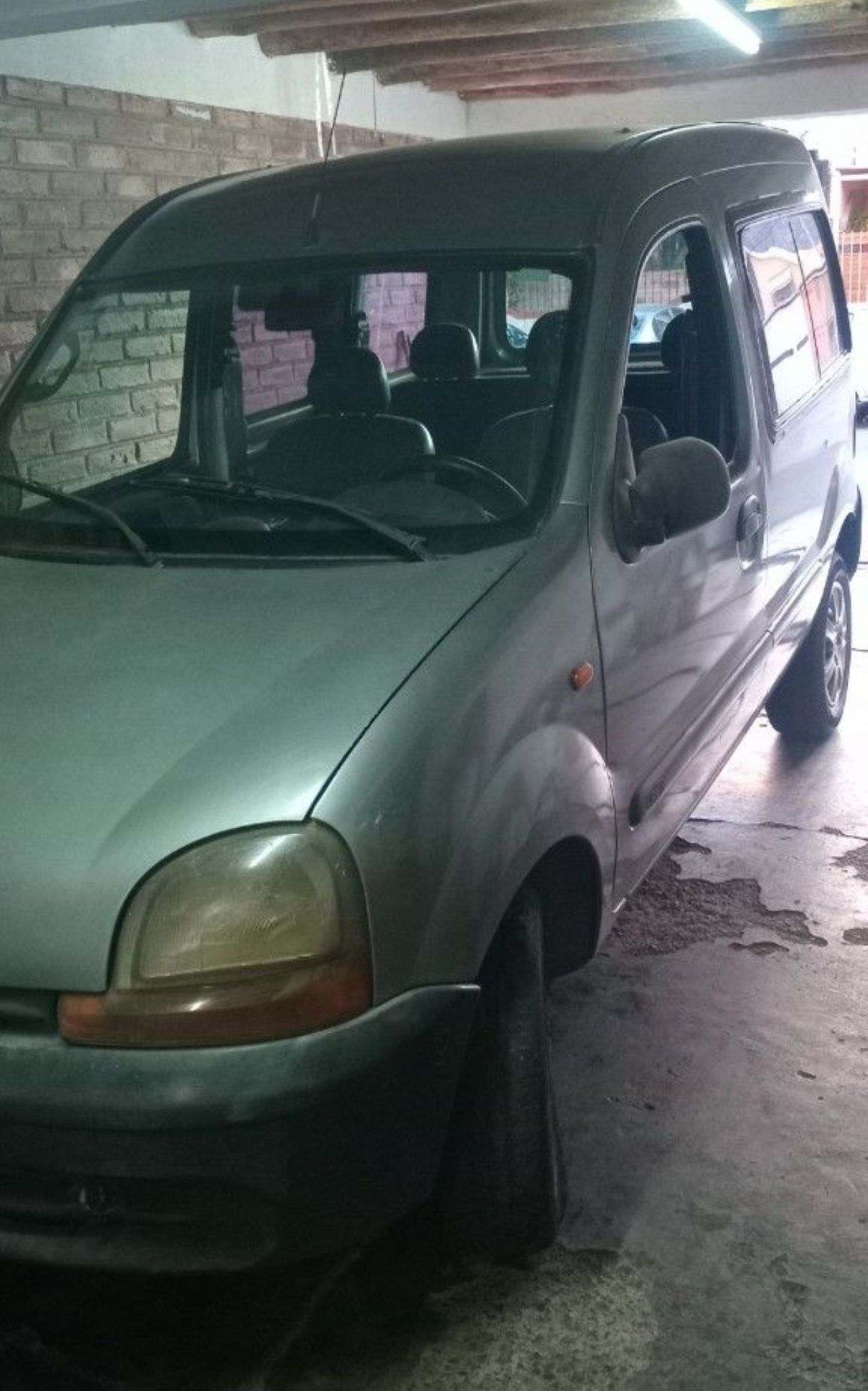 Renault Kangoo Usada en Mendoza, deRuedas
