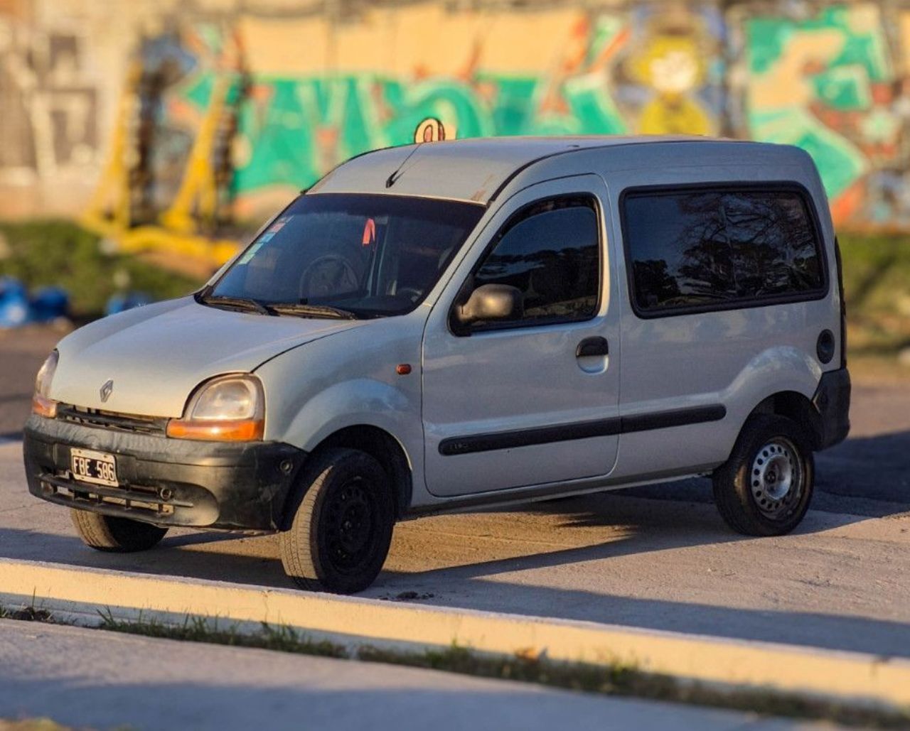Renault Kangoo Usada en Buenos Aires, deRuedas
