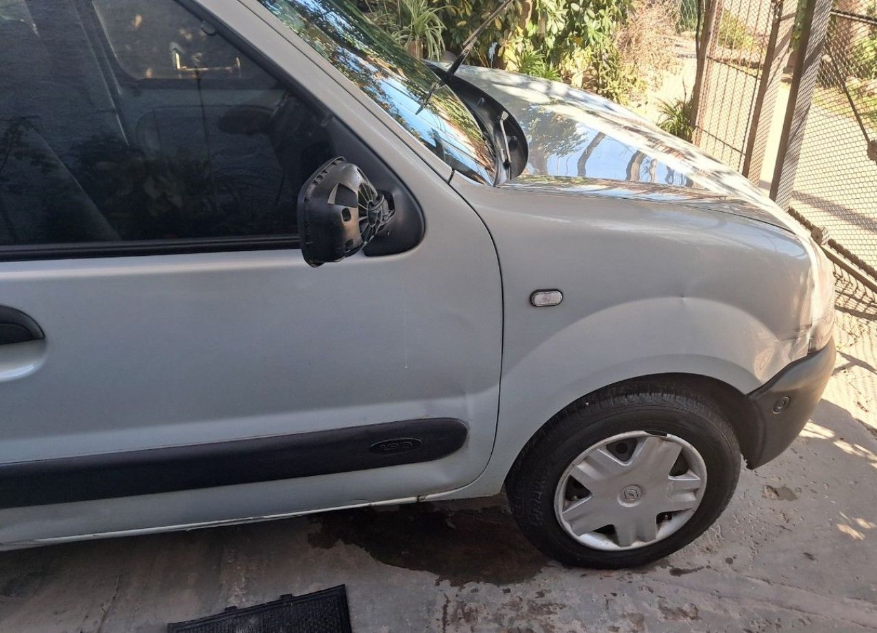Renault Kangoo Usada en Buenos Aires, deRuedas