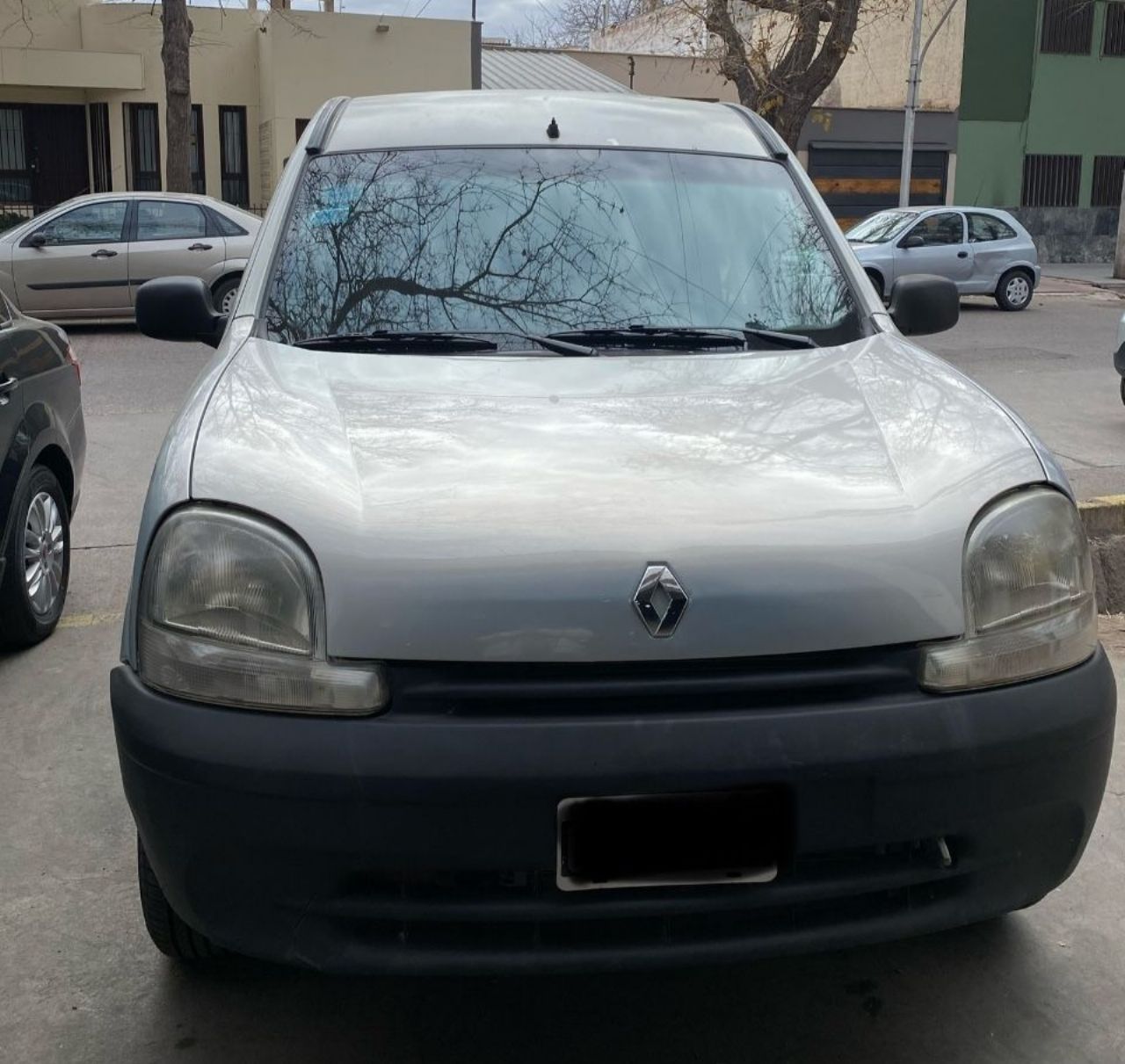 Renault Kangoo Usada en Mendoza, deRuedas