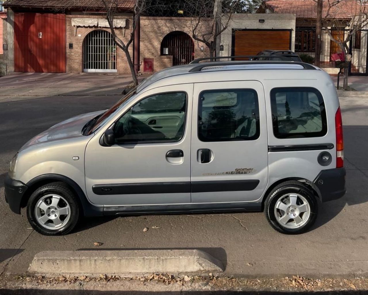 Renault Kangoo Usada en Mendoza, deRuedas