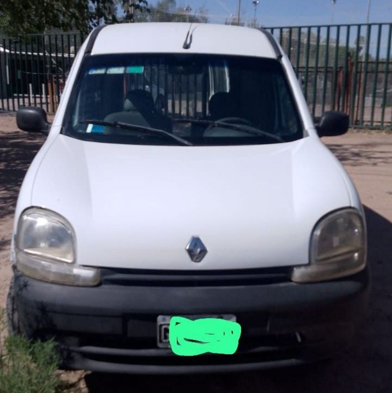 Renault Kangoo Usada en Mendoza, deRuedas