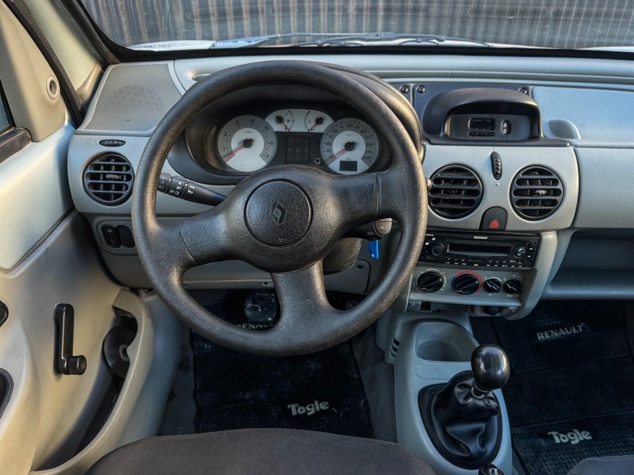 Renault Kangoo Usada Financiado en Córdoba, deRuedas