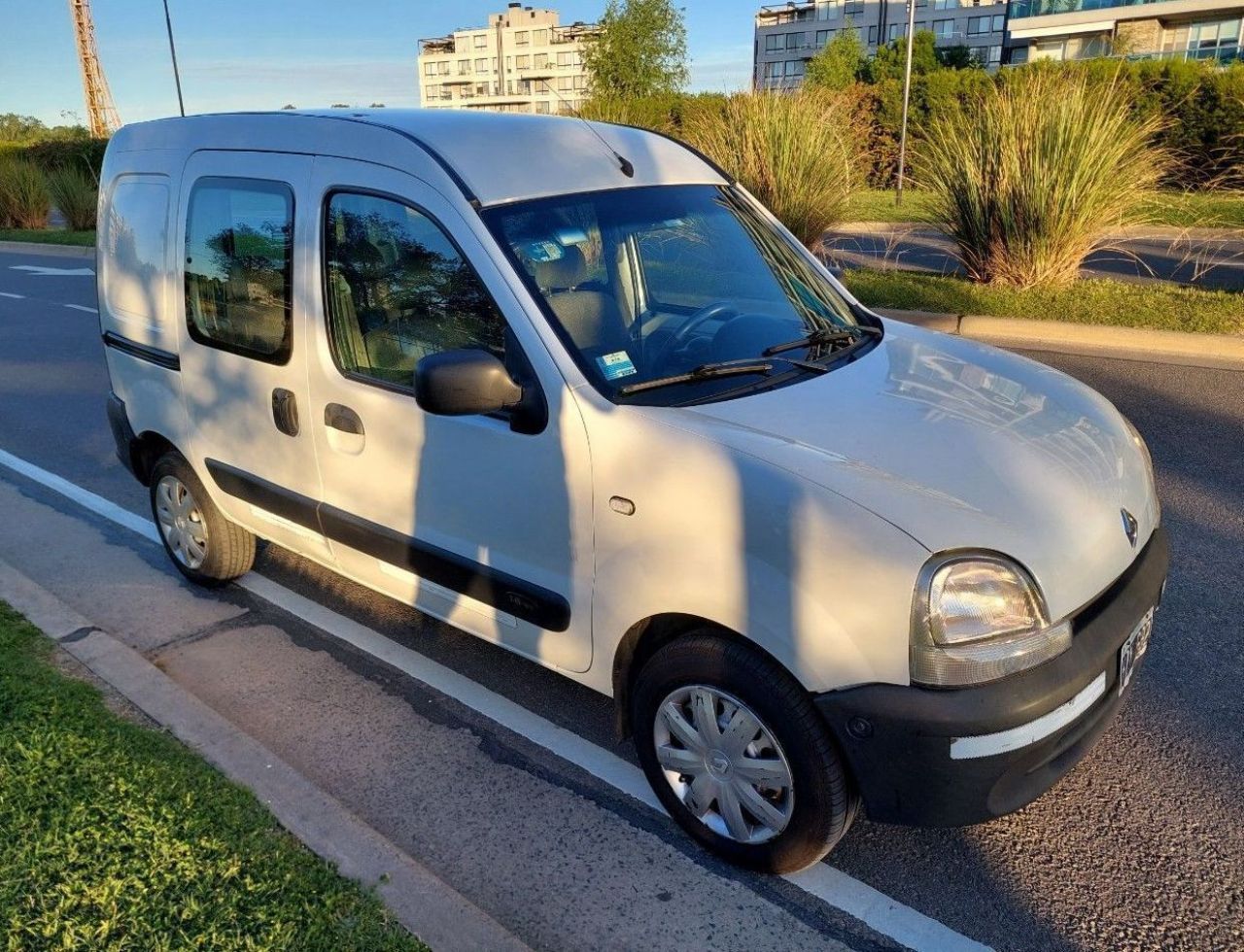 Renault Kangoo Usada en Buenos Aires, deRuedas