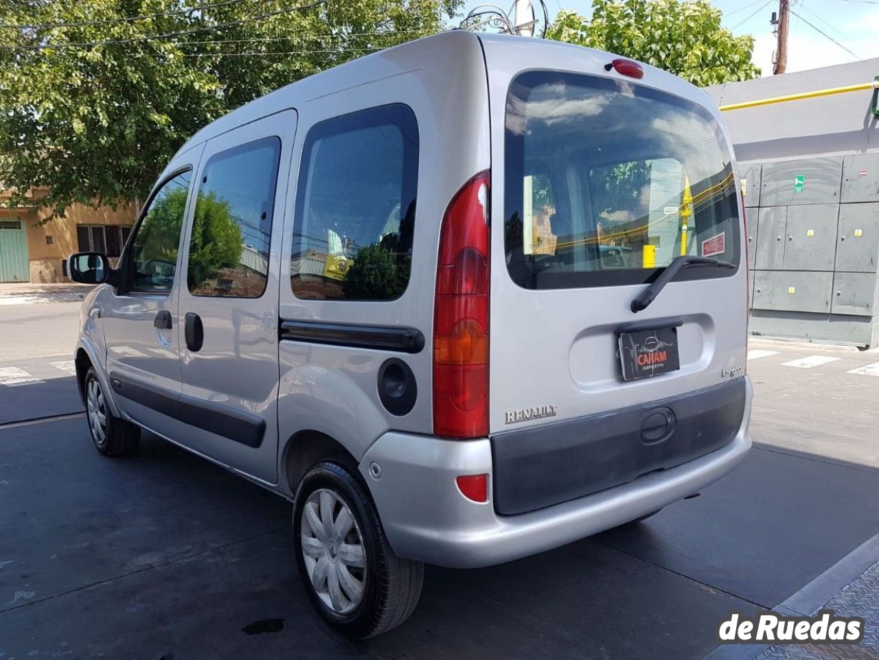 Renault Kangoo Usada en Mendoza, deRuedas