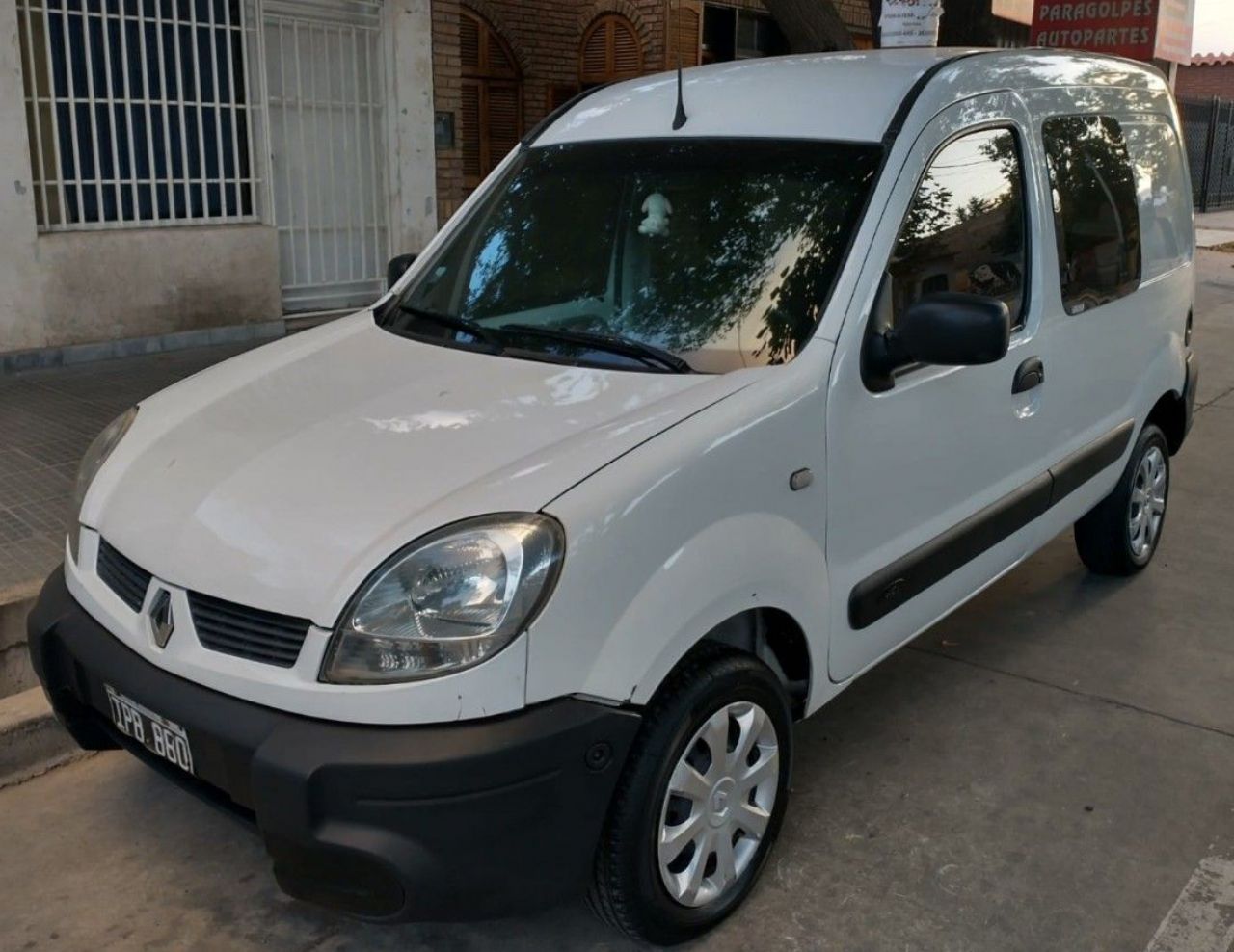 Renault Kangoo Usada en Mendoza, deRuedas