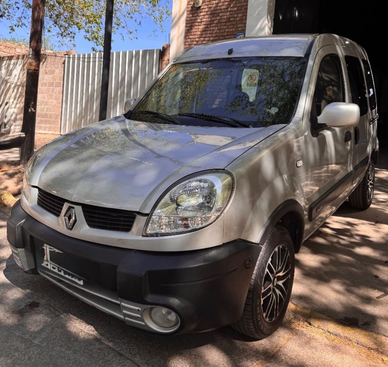 Renault Kangoo Usada Financiado en Mendoza, deRuedas