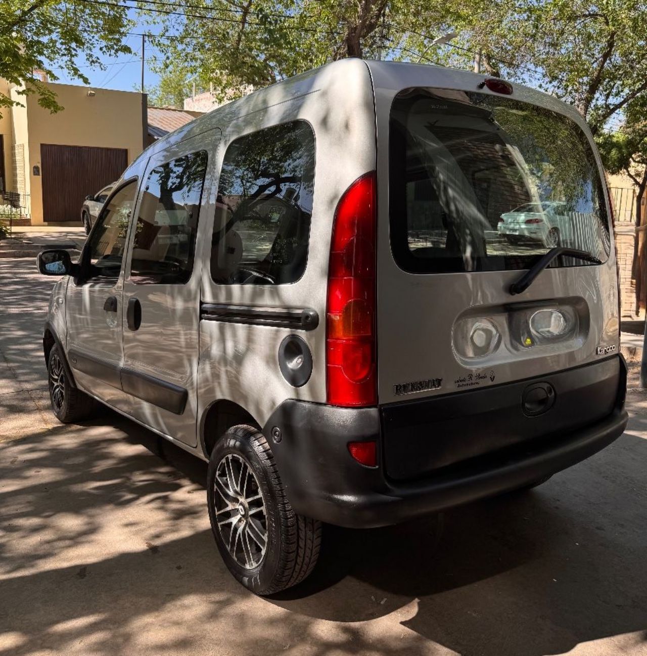 Renault Kangoo Usada Financiado en Mendoza, deRuedas