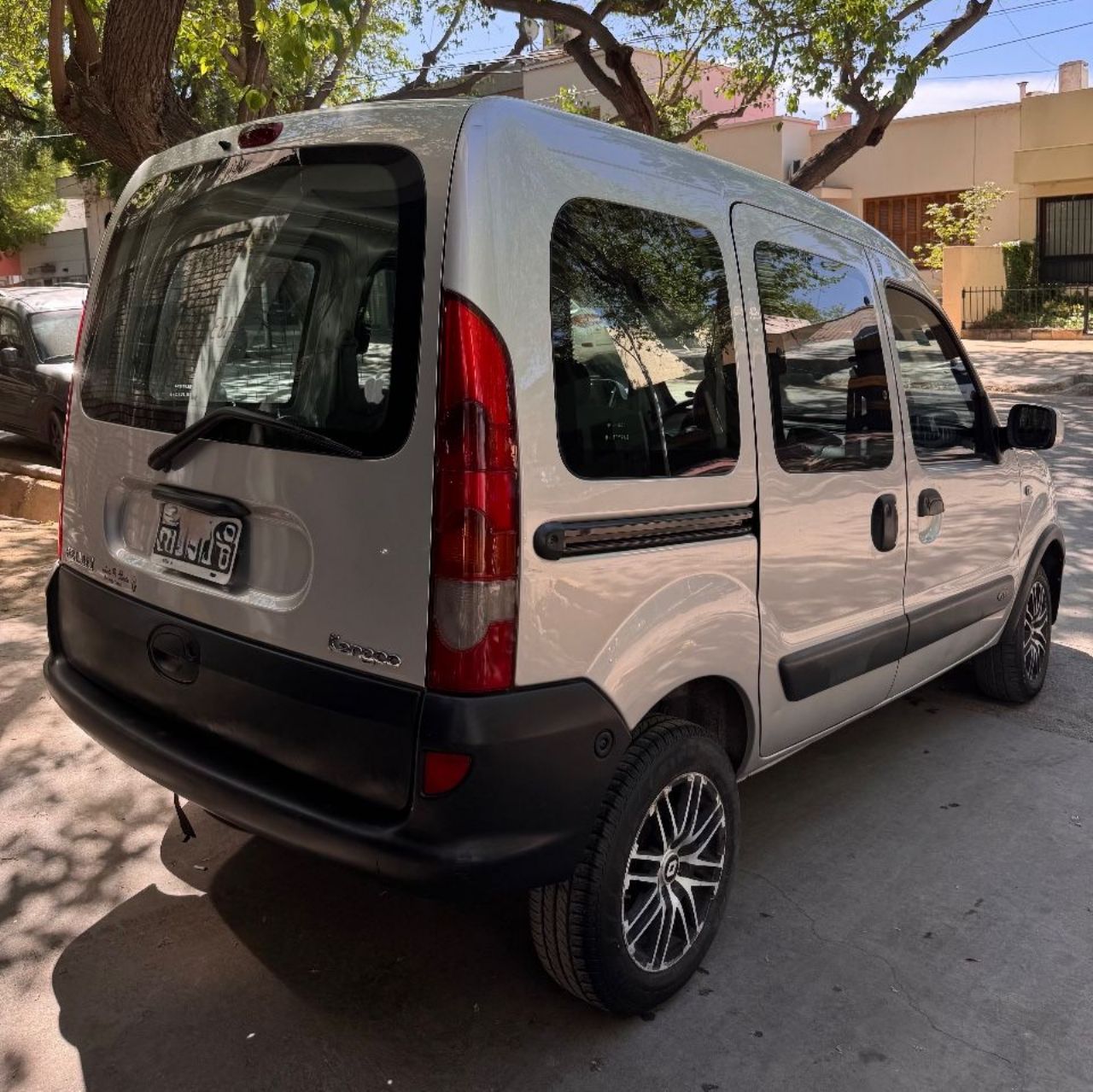 Renault Kangoo Usada Financiado en Mendoza, deRuedas