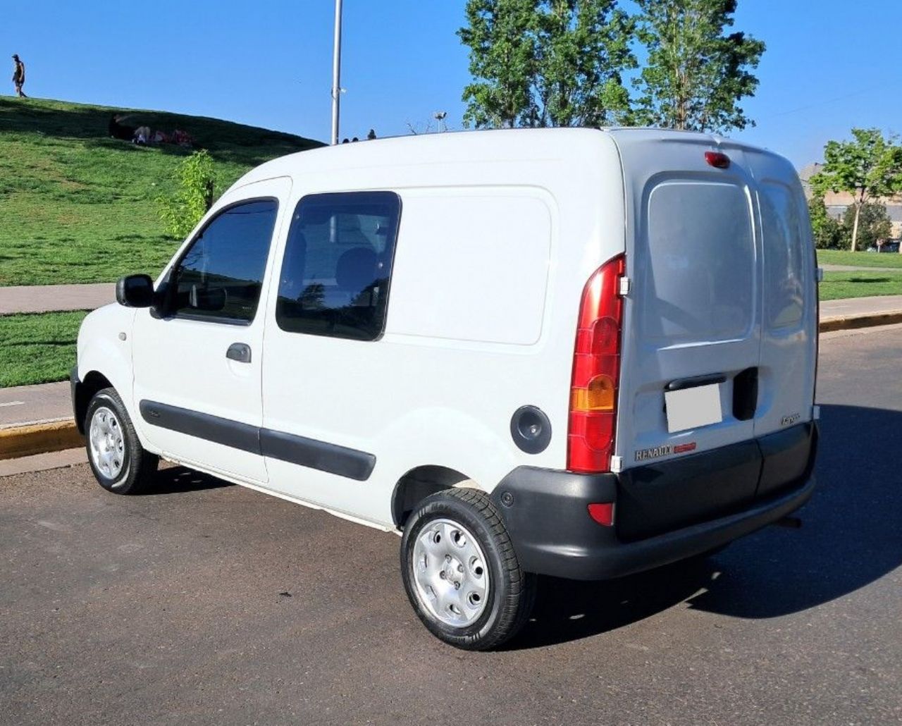 Renault Kangoo Usada Financiado en Mendoza, deRuedas