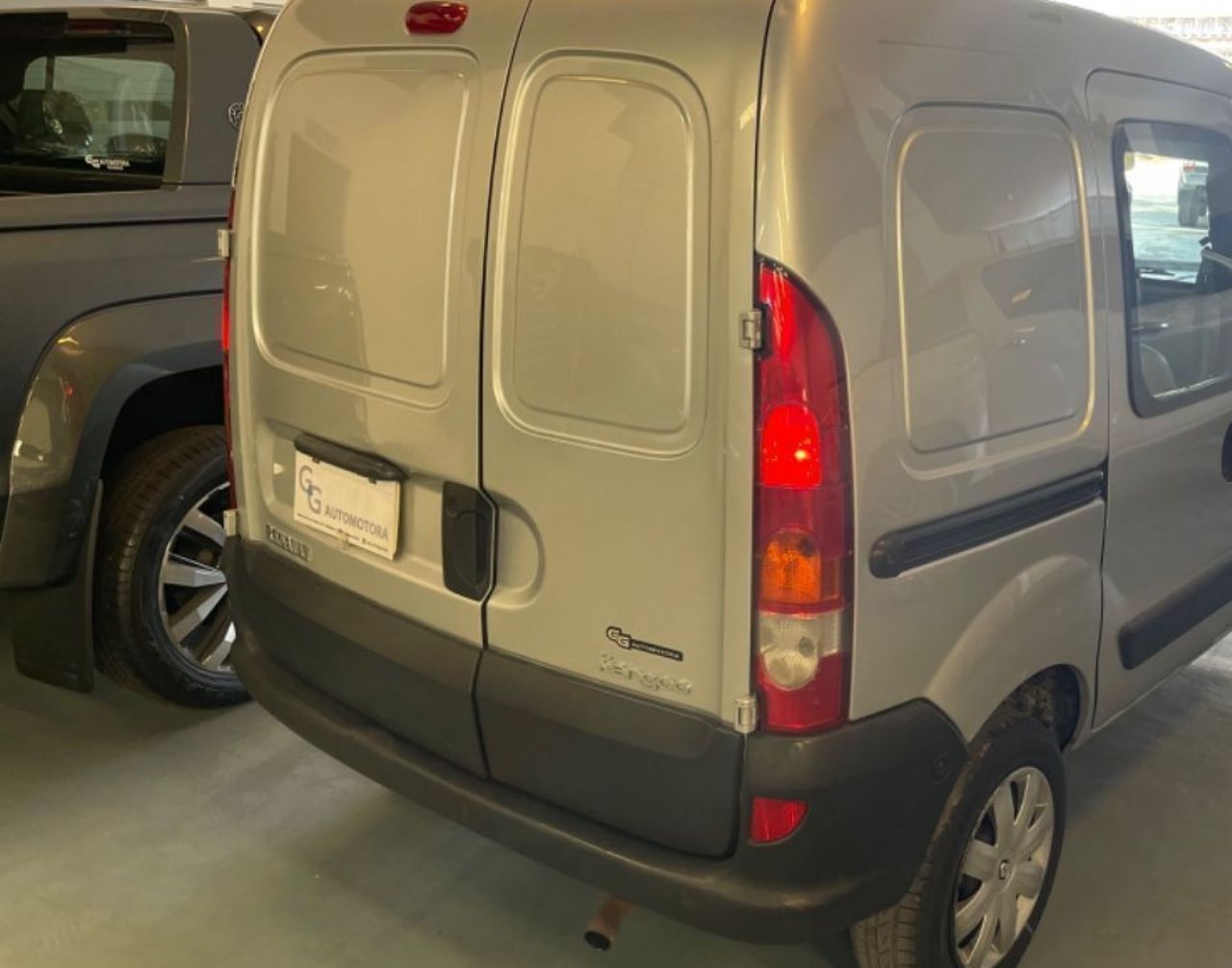 Renault Kangoo Usada en Mendoza, deRuedas