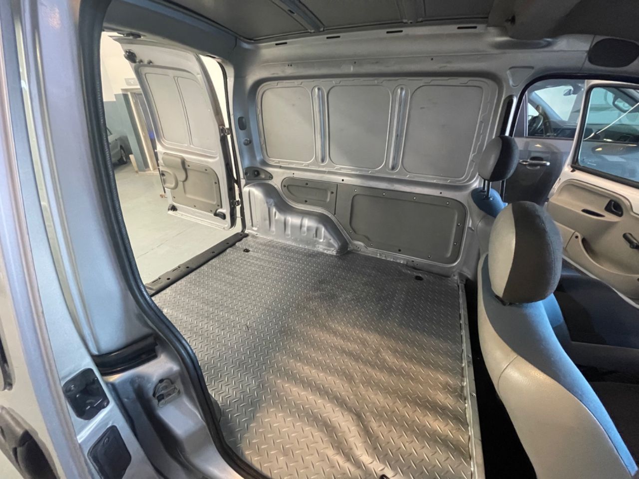 Renault Kangoo Usada en Mendoza, deRuedas