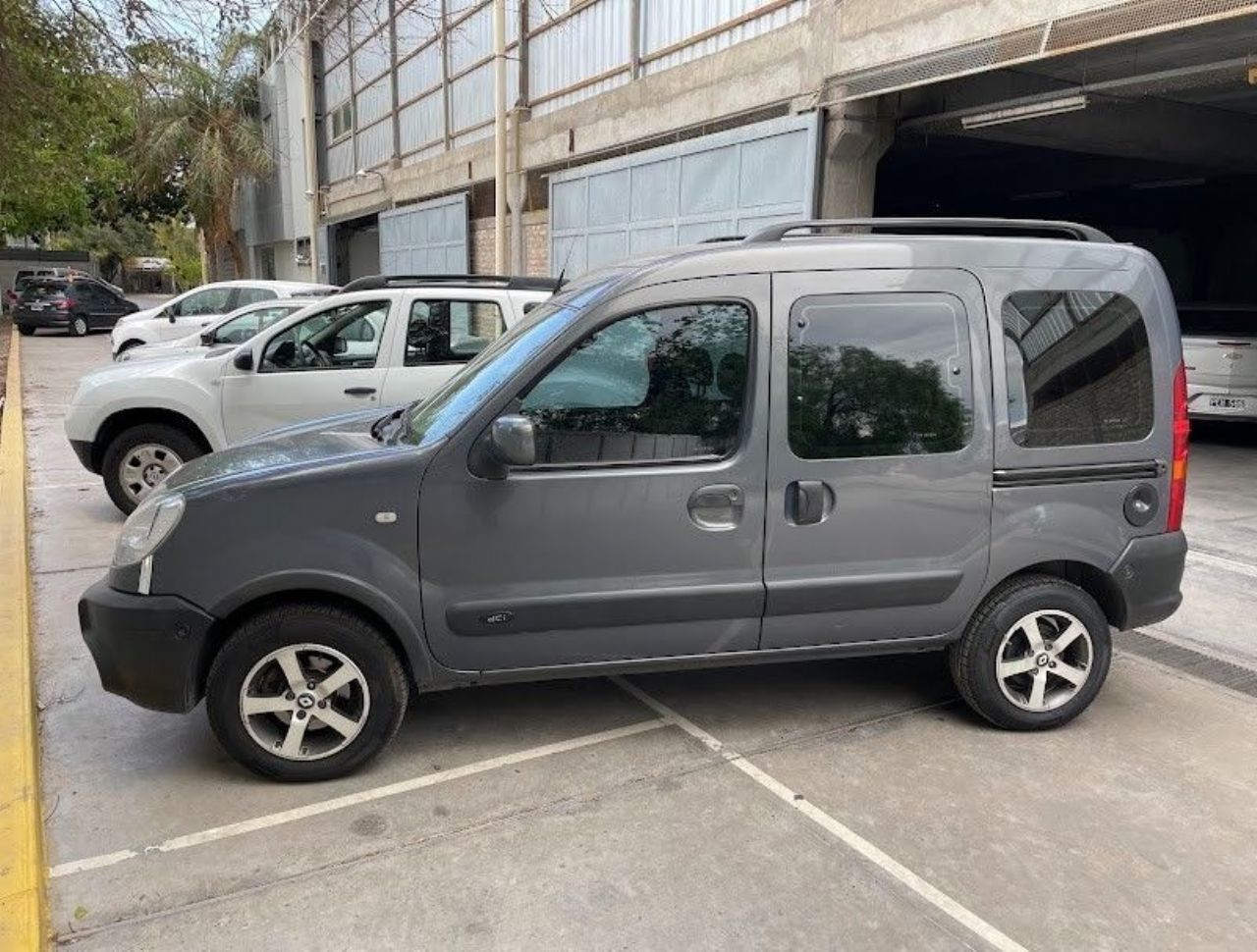 Renault Kangoo Usada en San Juan, deRuedas