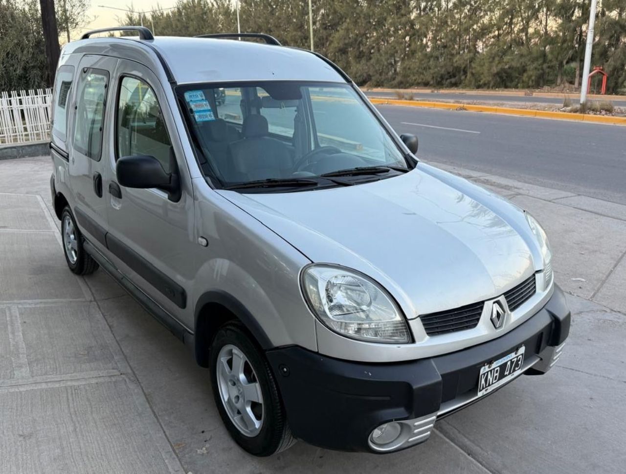 Renault Kangoo Usada en Mendoza, deRuedas