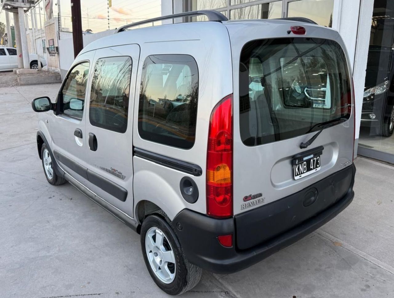 Renault Kangoo Usada en Mendoza, deRuedas