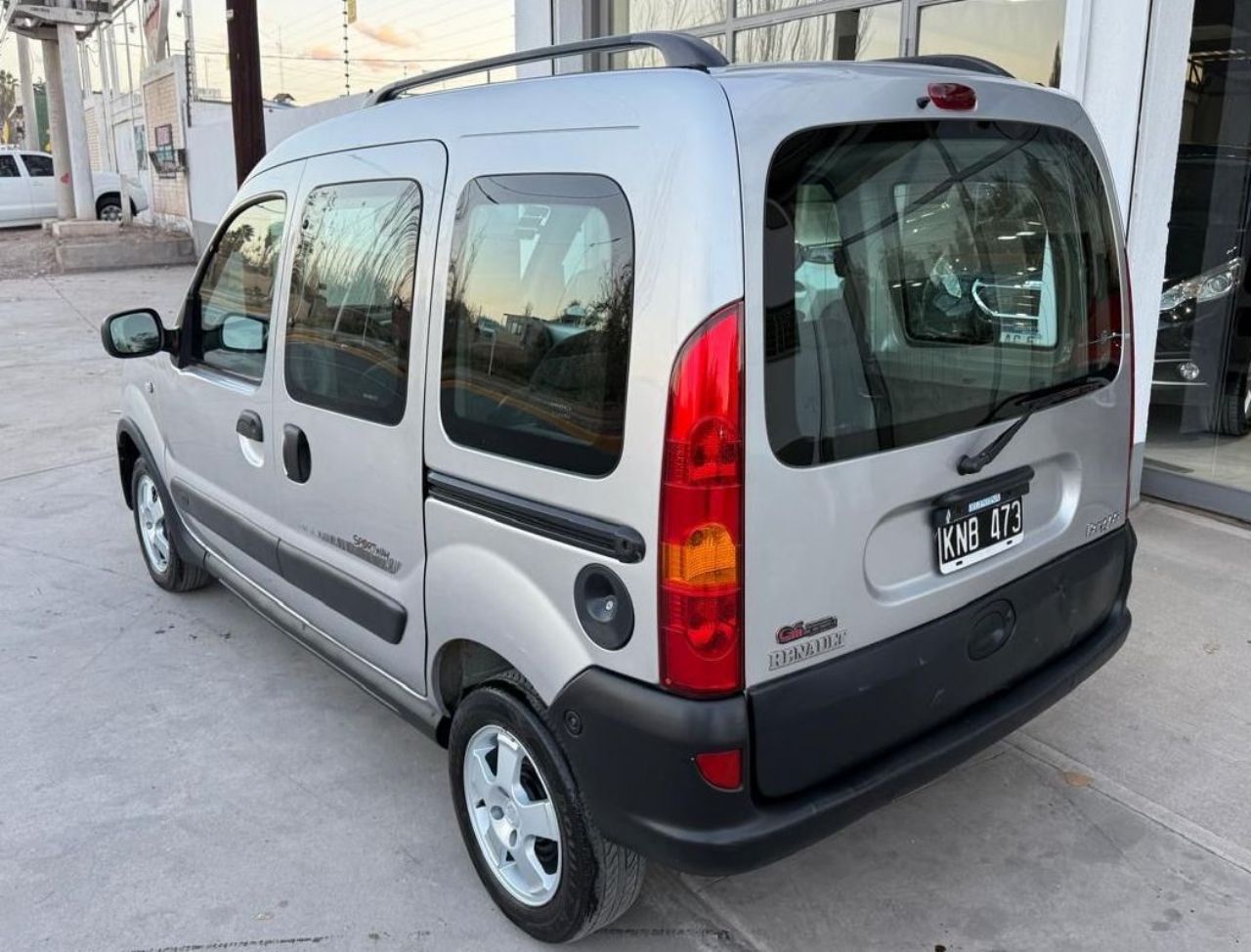 Renault Kangoo Usada en Mendoza, deRuedas