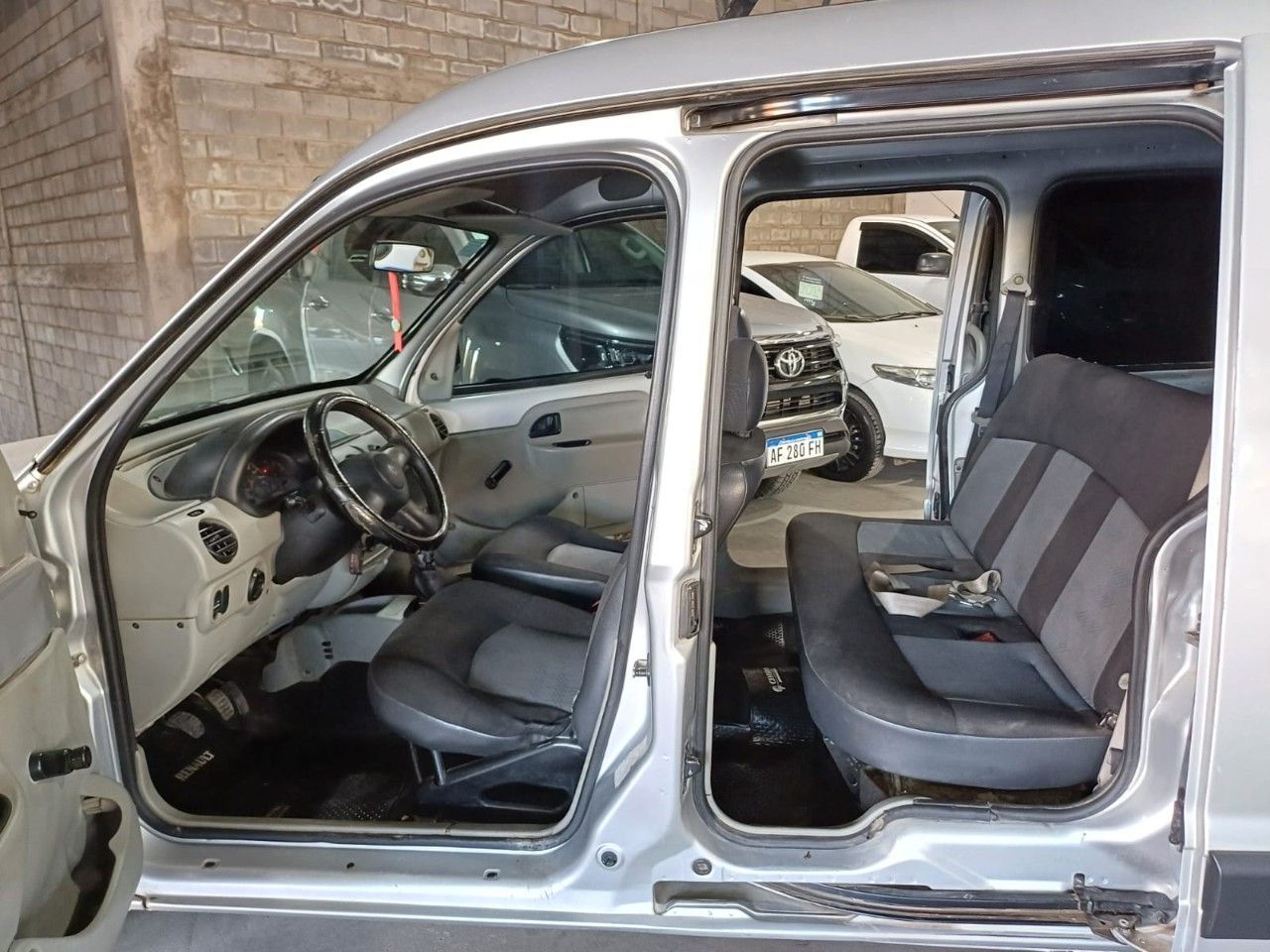 Renault Kangoo Usada Financiado en Córdoba, deRuedas