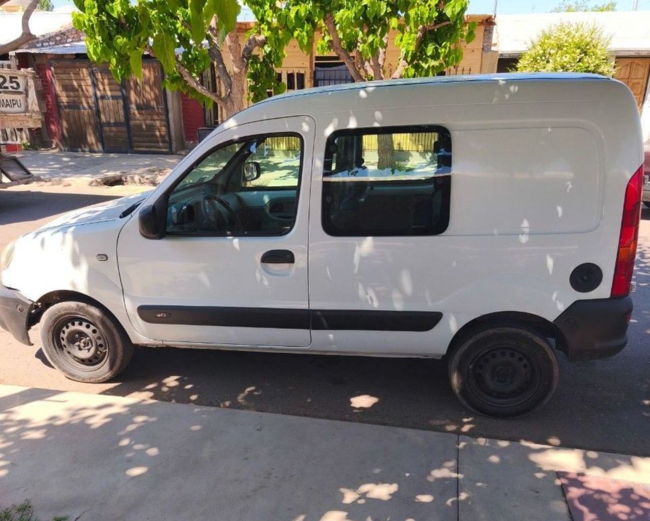 Renault Kangoo Usada en Mendoza, deRuedas
