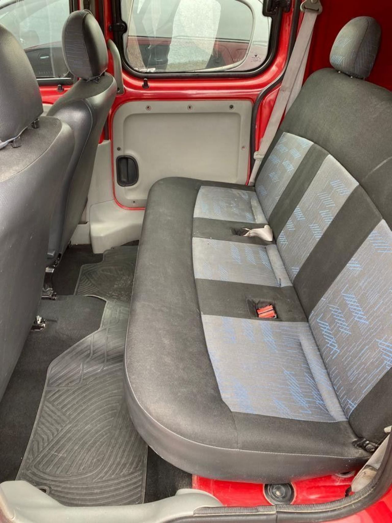 Renault Kangoo Usada en Mendoza, deRuedas