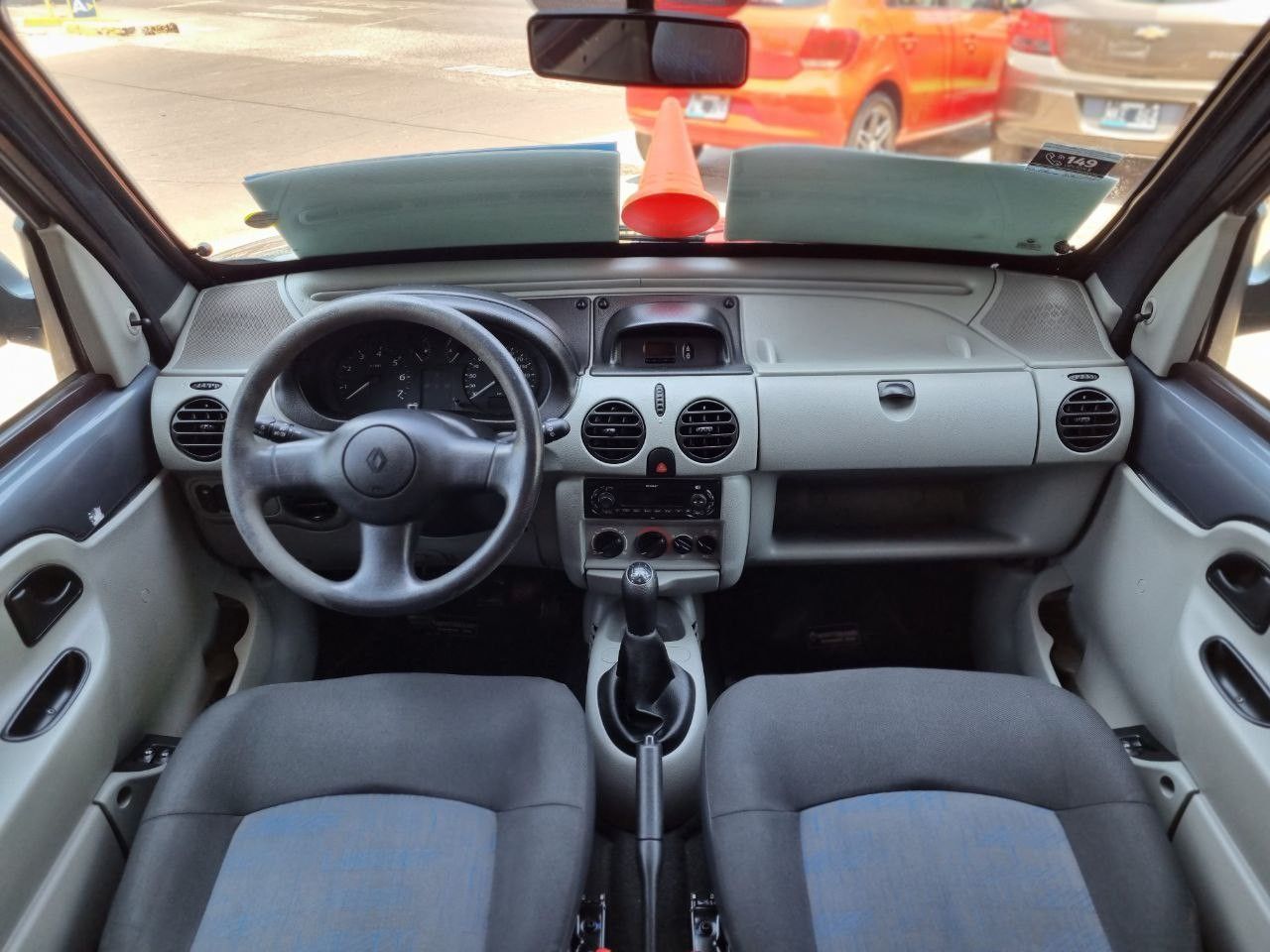 Renault Kangoo Usada en Mendoza, deRuedas