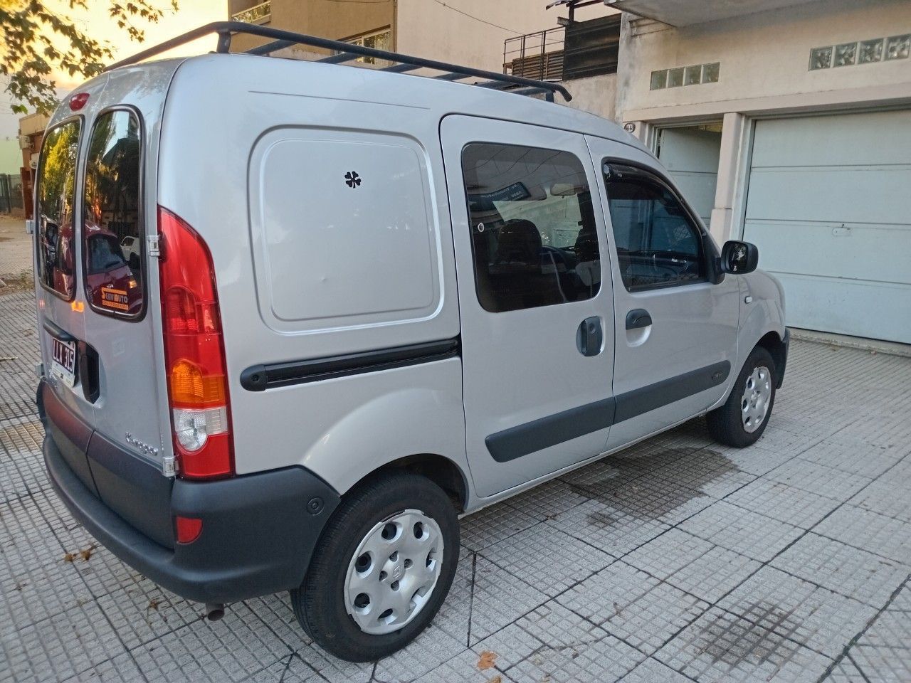 Renault Kangoo Usada en Buenos Aires, deRuedas