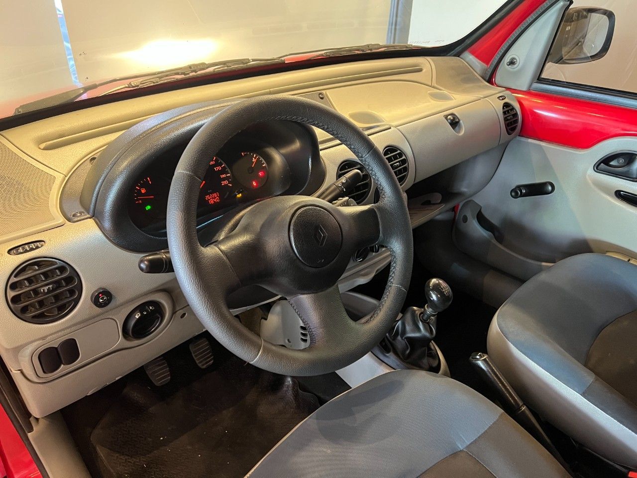 Renault Kangoo Usada en Córdoba, deRuedas