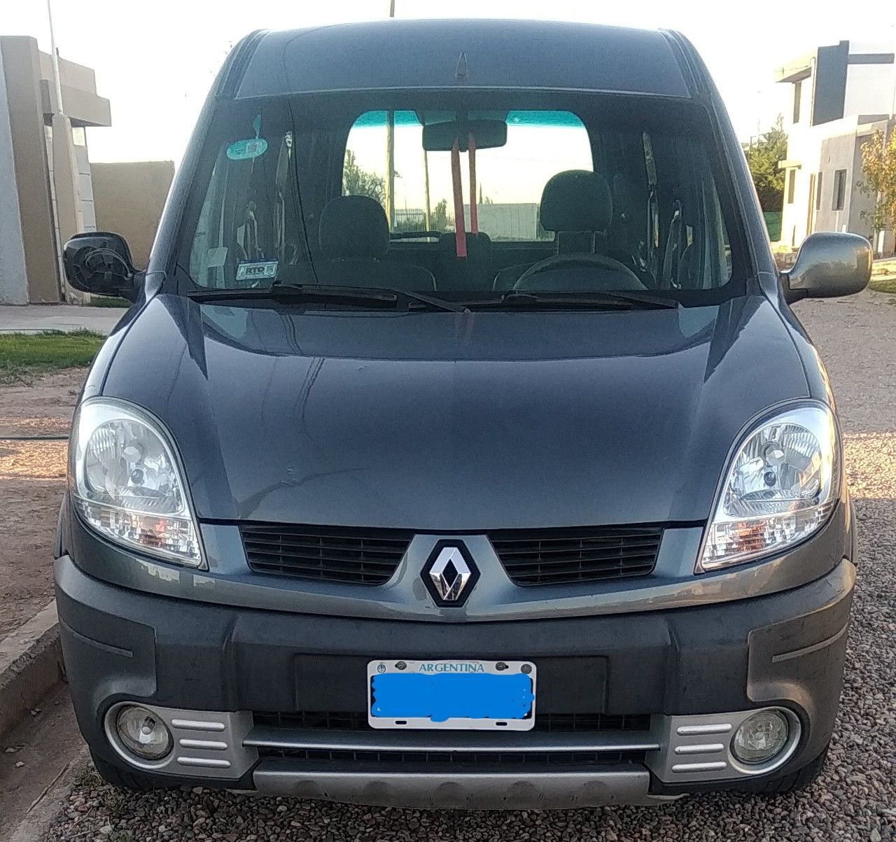 Renault Kangoo Usada en Mendoza, deRuedas