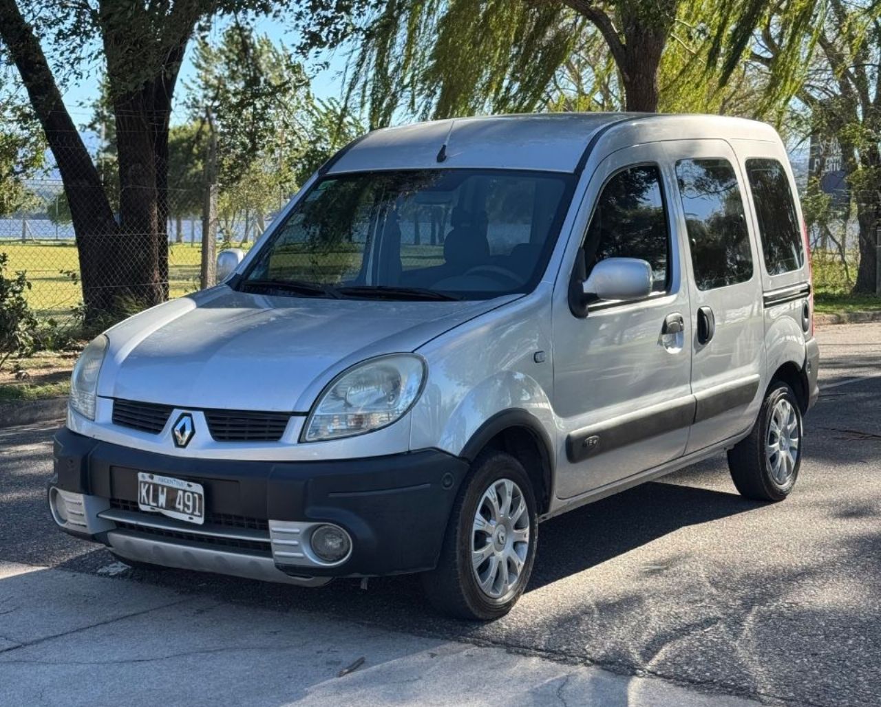 Renault Kangoo Usada en Córdoba, deRuedas